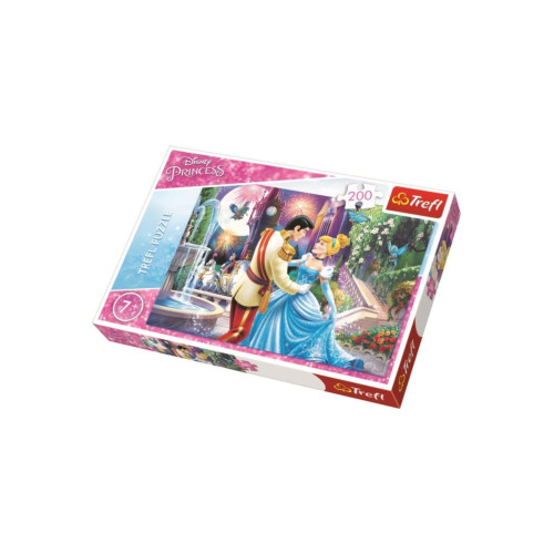 Trefl Puzzle 200 Parça Dısney Prıncess Dancıng In The Moo 13224